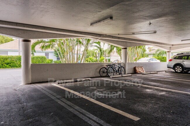 Building Photo - 11921 Seabreeze Cove Ln