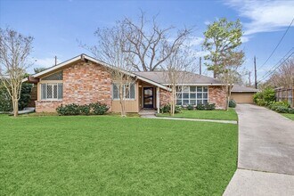 Building Photo - 9106 Riddlewood Ln