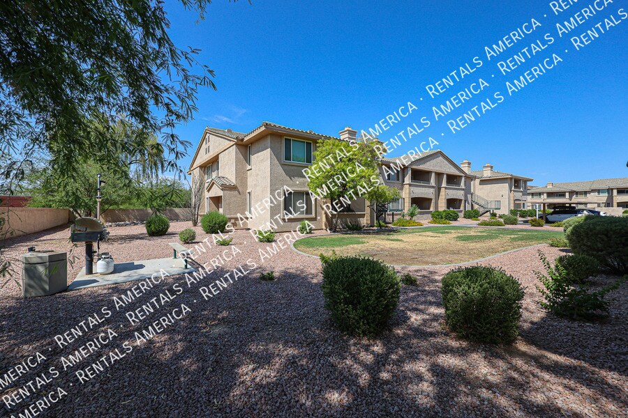 Primary Photo - 16013 S Desert Foothills Pkwy