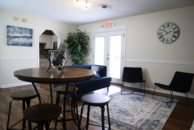 Foto del edificio - Walker Springs Apartments