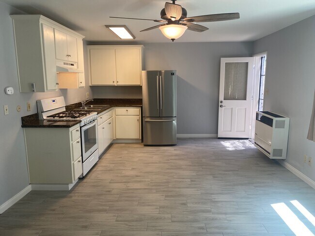 Building Photo - 536 Grant St