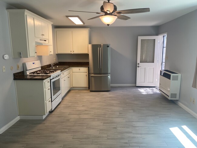 Building Photo - 536 Grant St