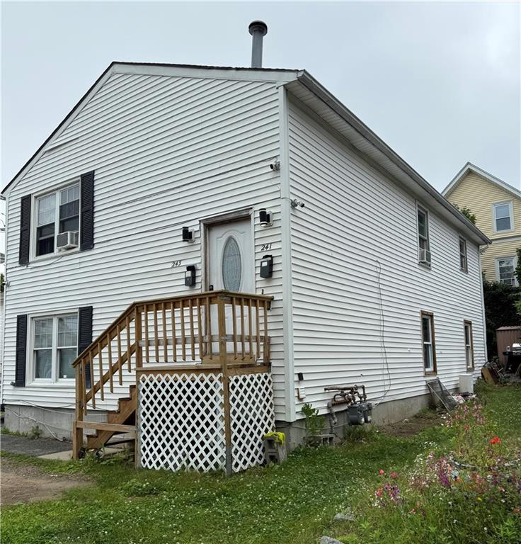 Primary Photo - 241 Gray St