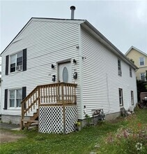 Building Photo - 241 Gray St