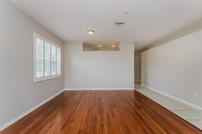 Building Photo - 5502 Terrain de Golf Dr