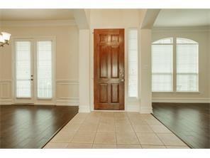 Building Photo - 4055 Victory Dr