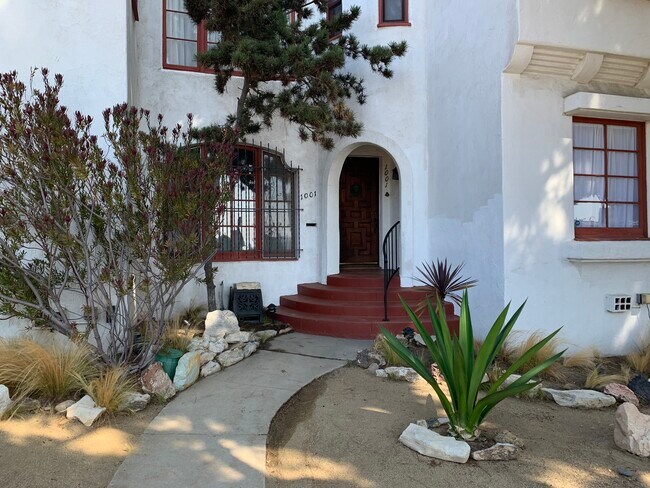 Building Photo - 1001 16th St