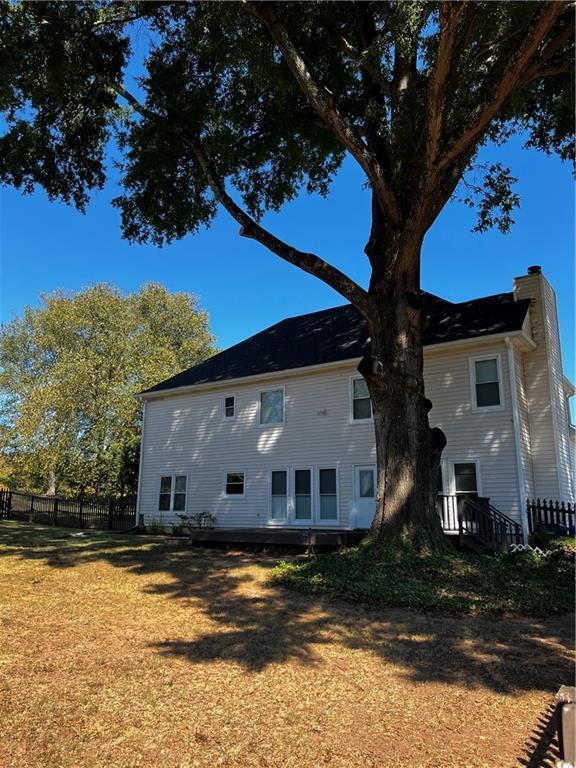 Building Photo - 1601 Willow Way