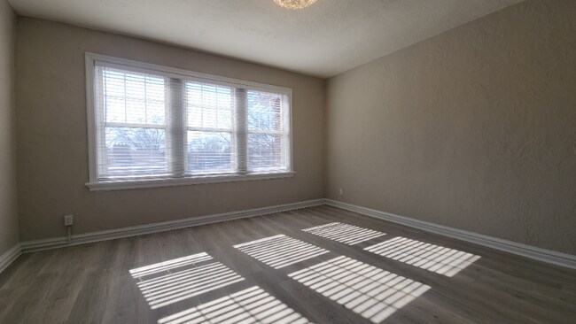 Foto del edificio - 7507 Oxford Dr