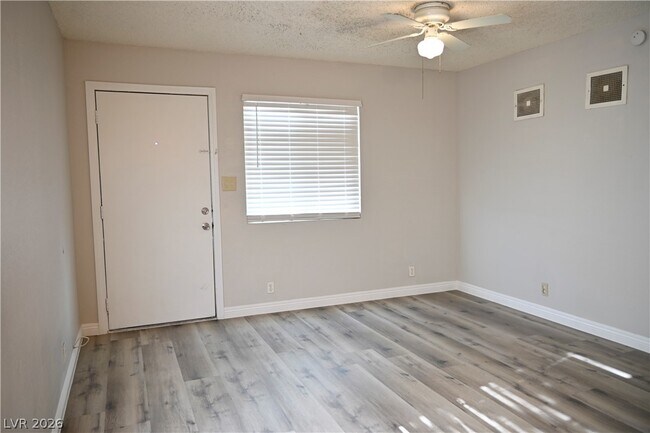 Foto del edificio - 5806 Dodd St