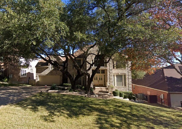 Primary Photo - 2005 Cliffs Edge Dr