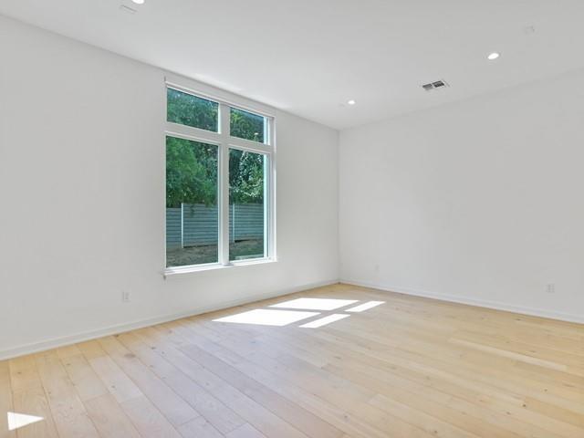Foto del edificio - 2506 Sutherland St