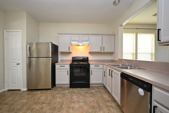 Foto del edificio - 16806 Mammoth Springs Dr