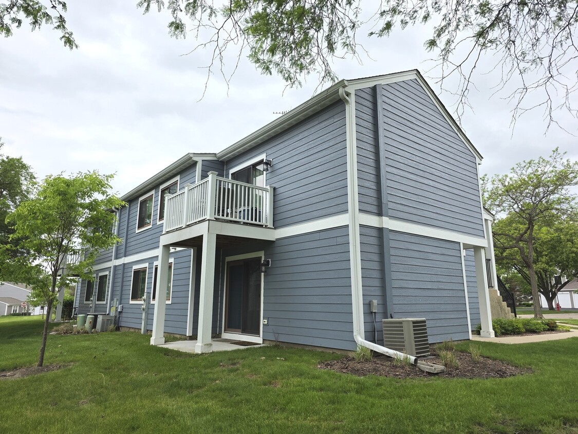 Building Photo - 951 Glouchester Cir