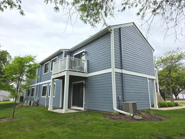 Foto del edificio - 951 Glouchester Cir