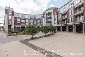 Building Photo - 650 S Mill St