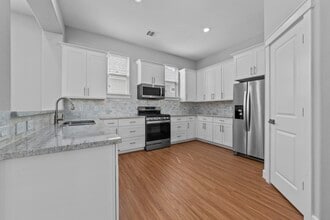 Building Photo - 623 Link Rd