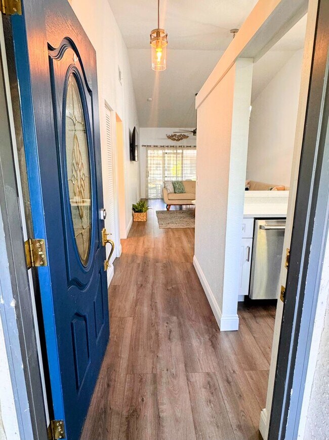 Building Photo - Welcome to Your Dream Home in the Heart of...