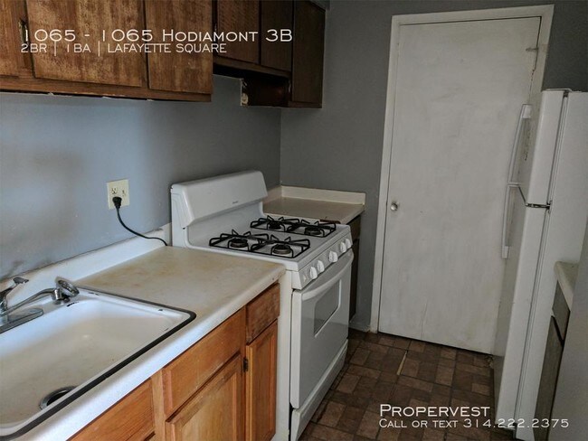 Foto del edificio - 1065 St Louis Ave