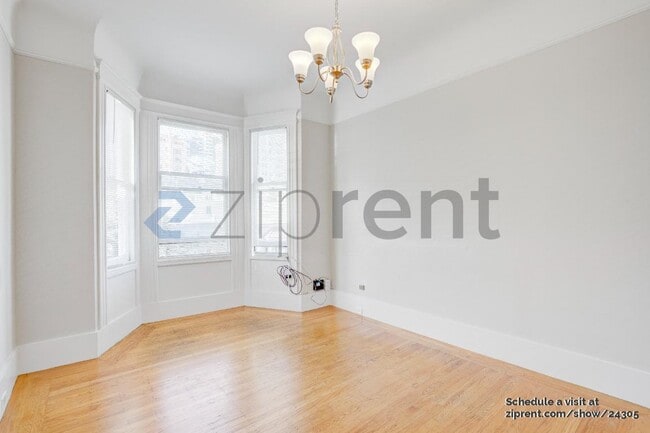 Building Photo - Unit