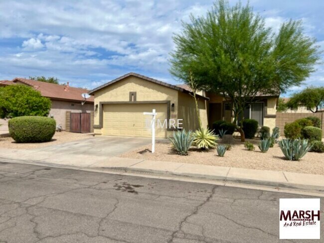 Foto del edificio - Very nice 3 bedroom home in Chandler not far from San Tan Village &amp; downtown Gilbert!