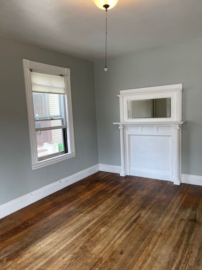 Building Photo - 78 Aldie St