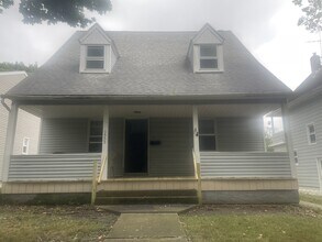 Building Photo - 1353 Grant St