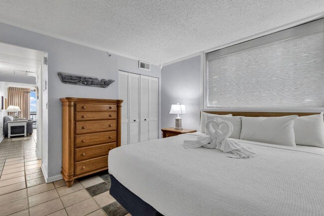 Foto del edificio - 2310 N Ocean Blvd