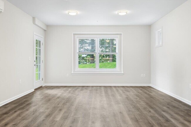 Foto del edificio - Maplecroft Village