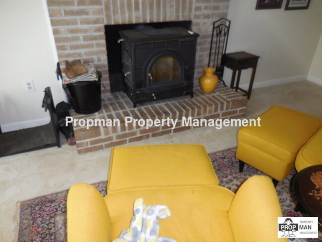 Foto del edificio - 10166 Yorktown Way
