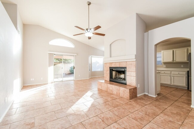 Foto del edificio - 1917 E Marquette Dr