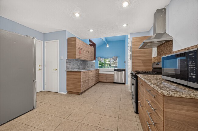 Foto del edificio - 12327 Fern Meadow Dr