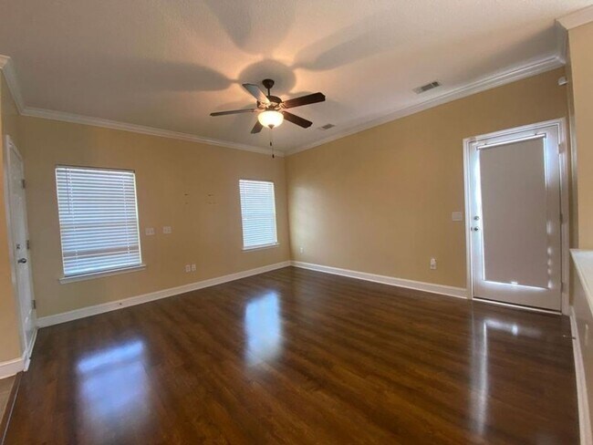 Building Photo - Welcome to Griffin Park in Hinesville!