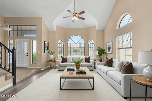 Foto del edificio - 6121 E Saddleback St