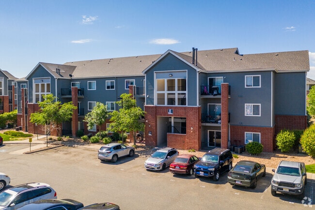 Building Photo - North Creek