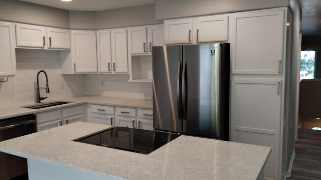 Foto del edificio - 3322 SW Delaney Pl