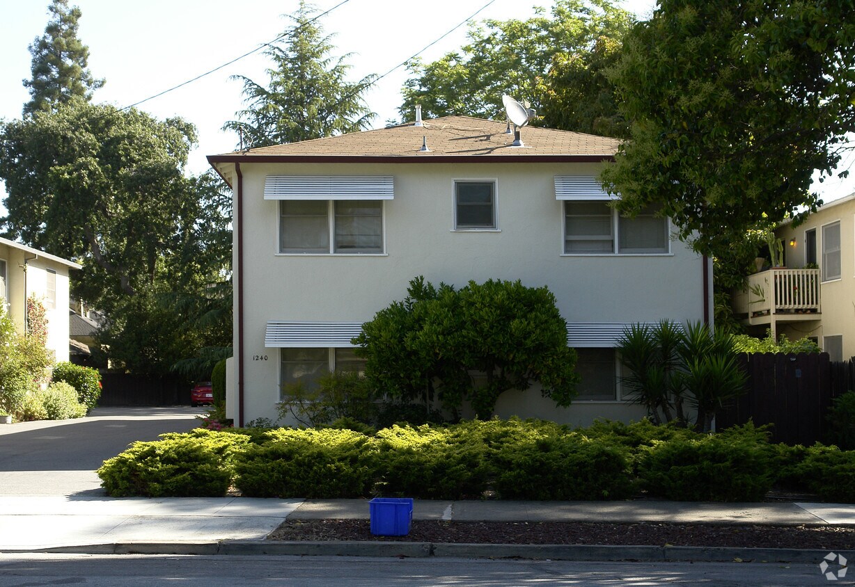 Foto del edificio - 1240 Mills St