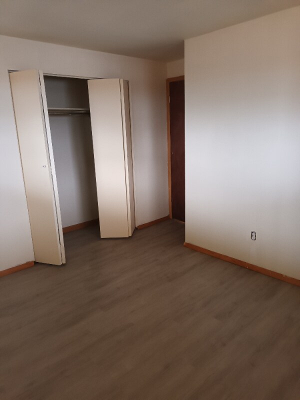 Building Photo - 5891 Beecham Dr