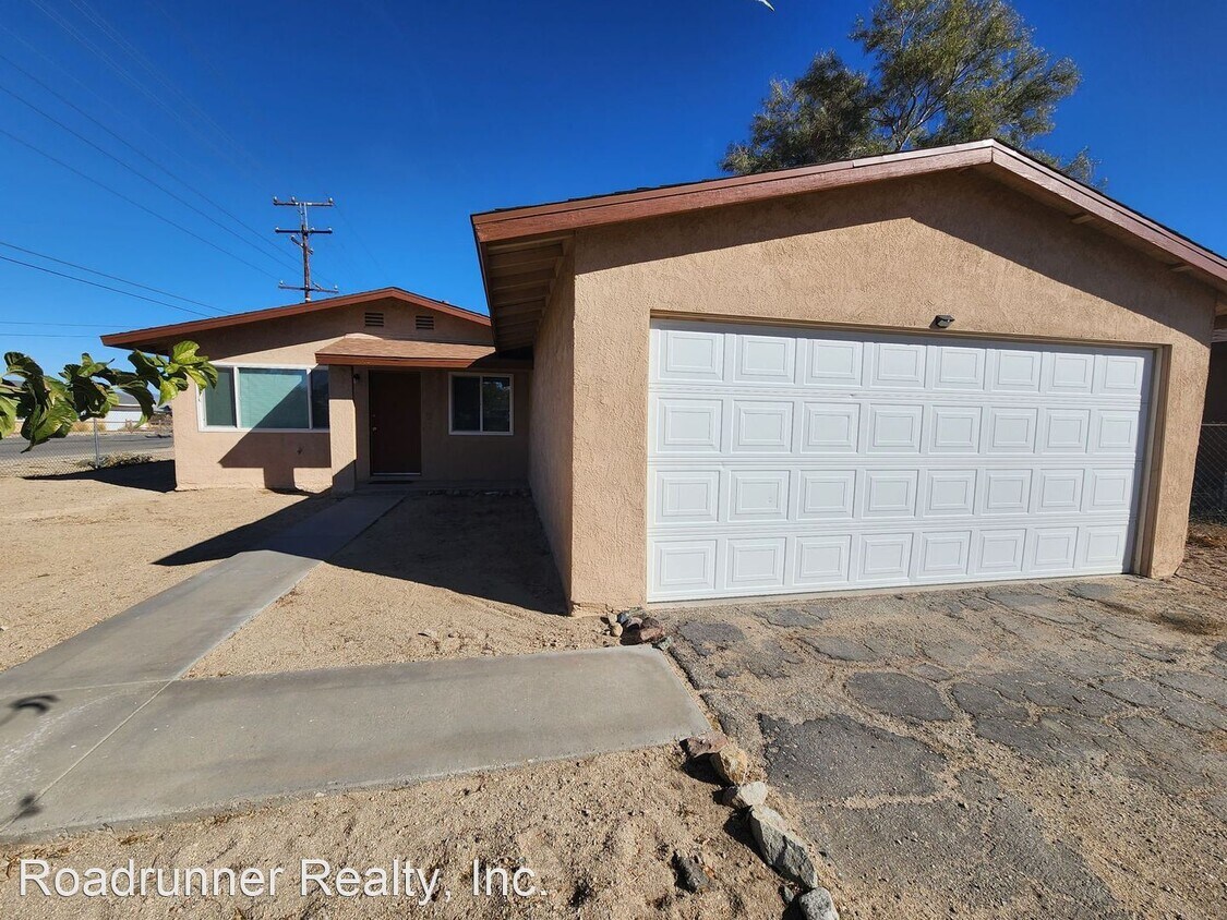 Primary Photo - 2 br, 1 bath House - 6405 Athol Ave