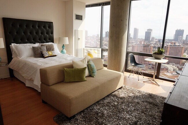 Foto del edificio - 1501 N Dayton St