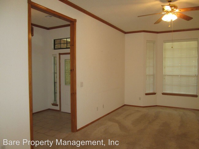 Building Photo - 3 br, 2 bath House - 3601 Country Club Drive
