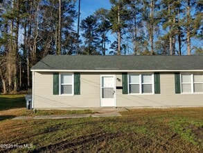 Building Photo - 1217 Davis St