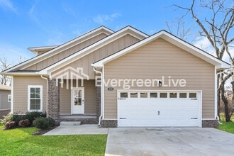 Building Photo - 235 Greenwood Dr