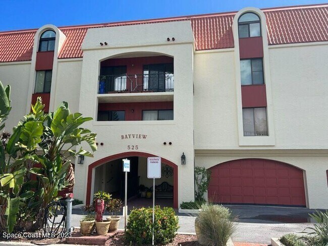 Building Photo - 525 Indian River Ave