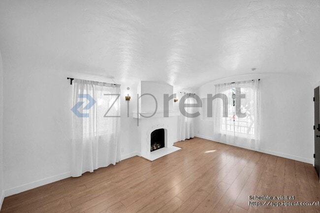 Foto del edificio - 5160 San Vicente Blvd