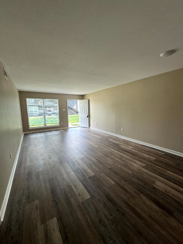 Foto del edificio - 1634 Clear Lake Ave
