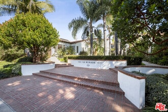 Building Photo - 1033 9th St