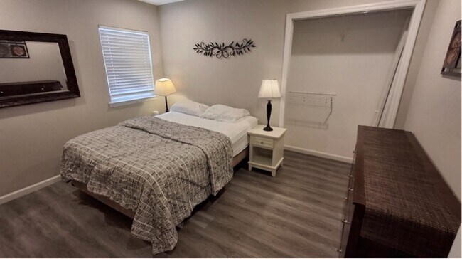 Foto del edificio - 205 Stone St NW