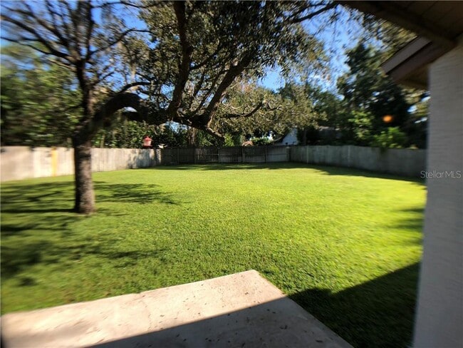 Foto del edificio - 9394 Woodbreeze Blvd