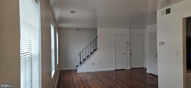 Foto del edificio - 1966 Naylor Rd SE